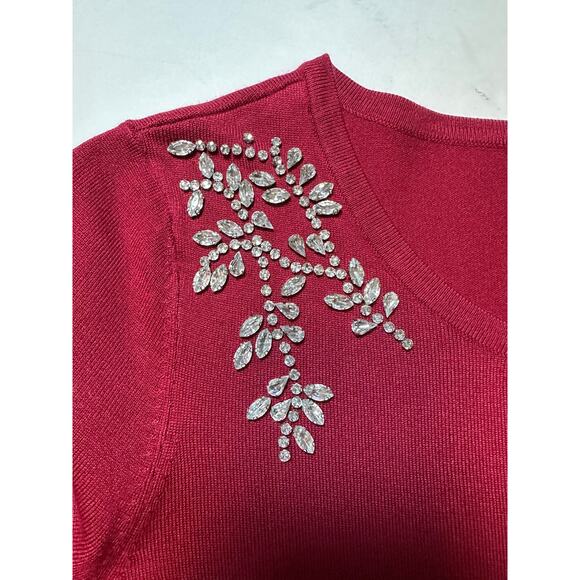 Chico's Red Round Neck Embellished Stretch Tight Knit Pullover Top Size 1 US 8 - Picture 6 of 9